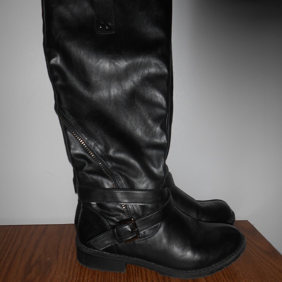 Charlotte Russe Shoes - charlotte russe tall boots